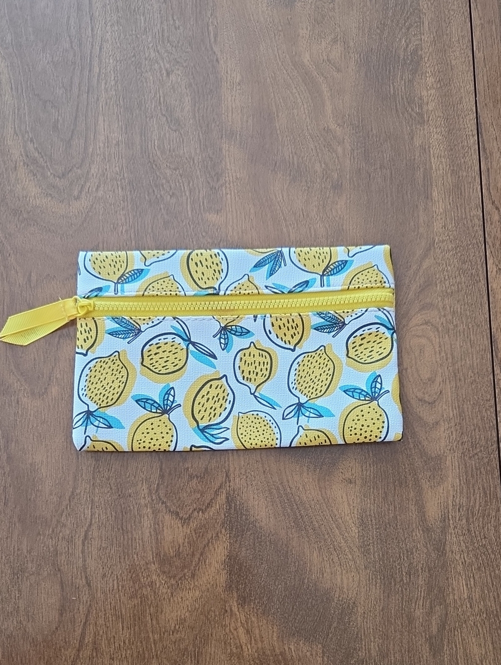 ipsy Yellow Lemon Print Cosmetic Pouch with Green Leaves